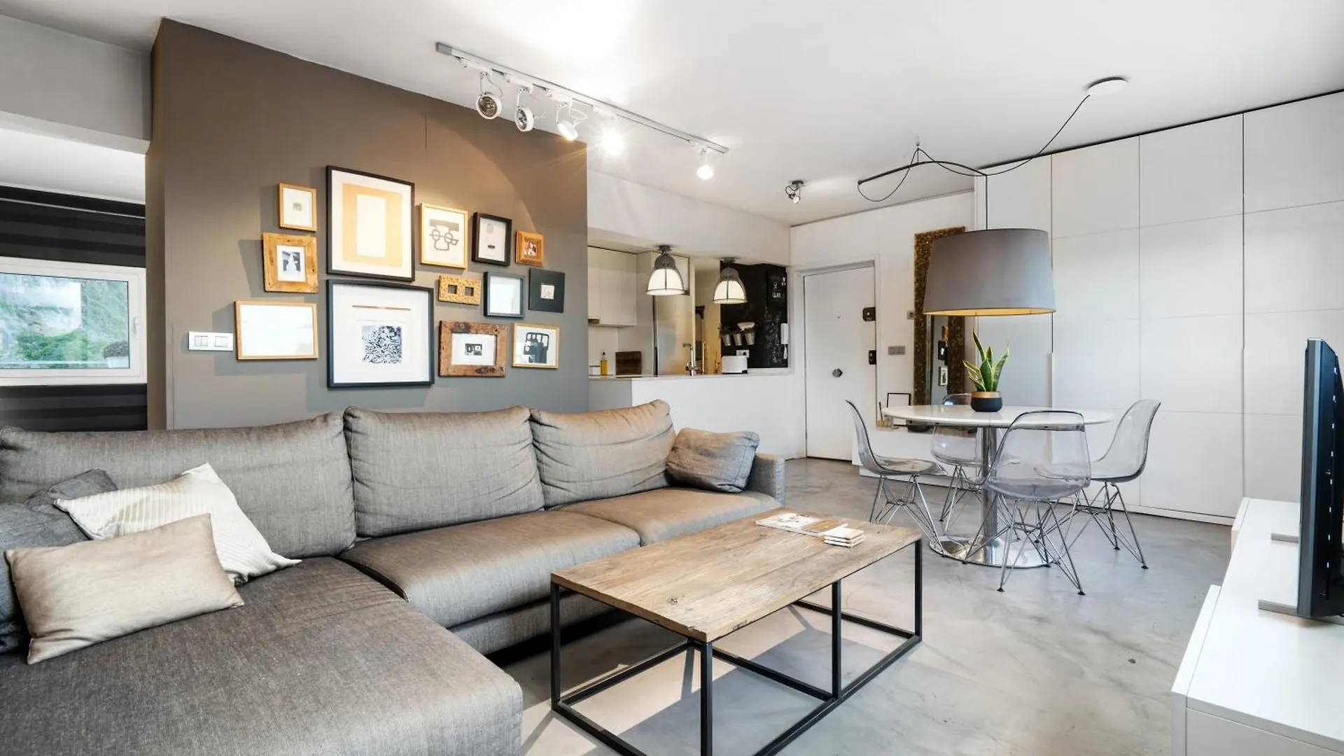Bright Apartment Ferry Terminal & Las Ramblas Barcelona Espanha